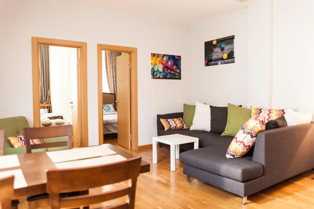 City Center 2Bdr Apartment Near Rustaveli Av. Tbilisi Exteriér fotografie